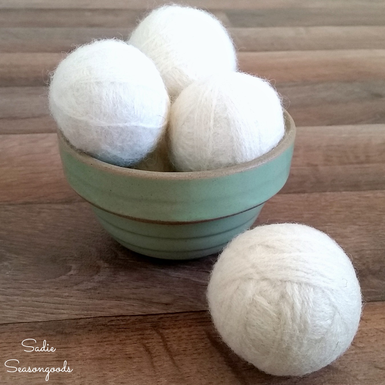 how to make wool dryer balls from yarn