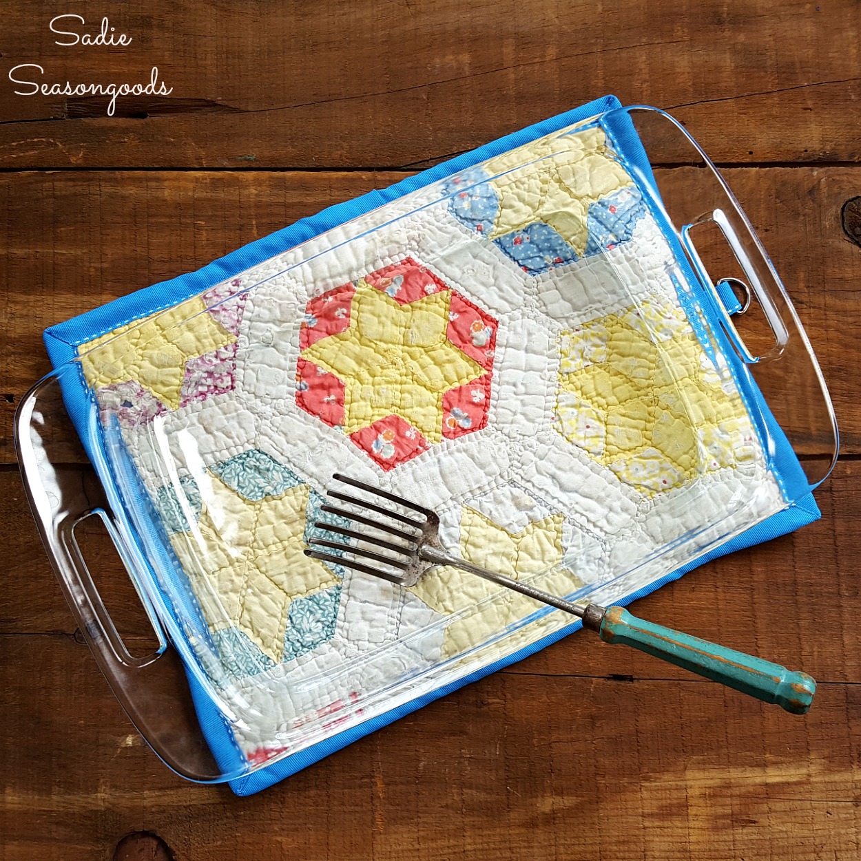 How to upcycle country quilts into a potholder or kitchen hot pad that is big enough for a baking dish