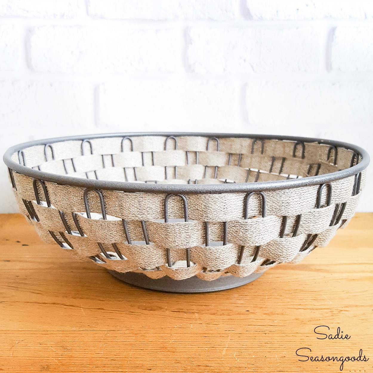 Ceramic Bread Basket with Towel