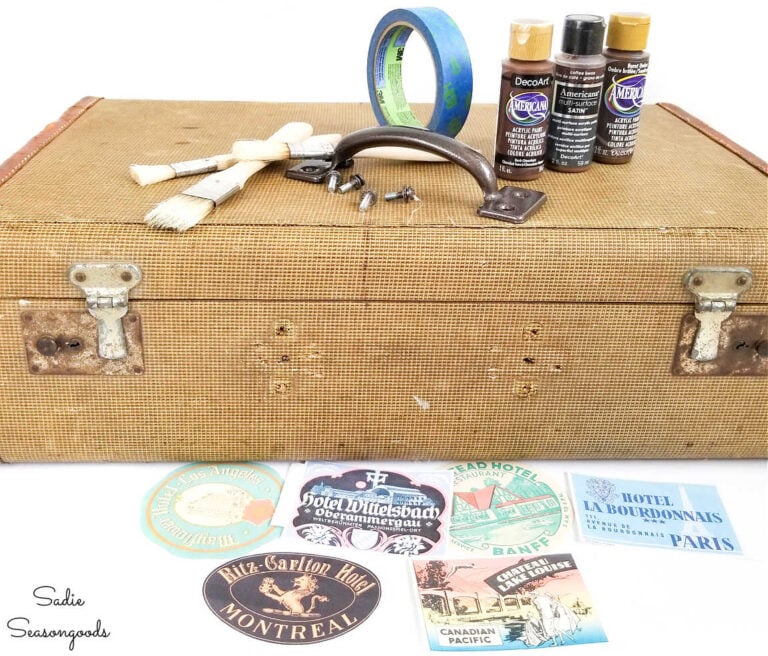 Vintage Luggage Decor with an Old Suitcase