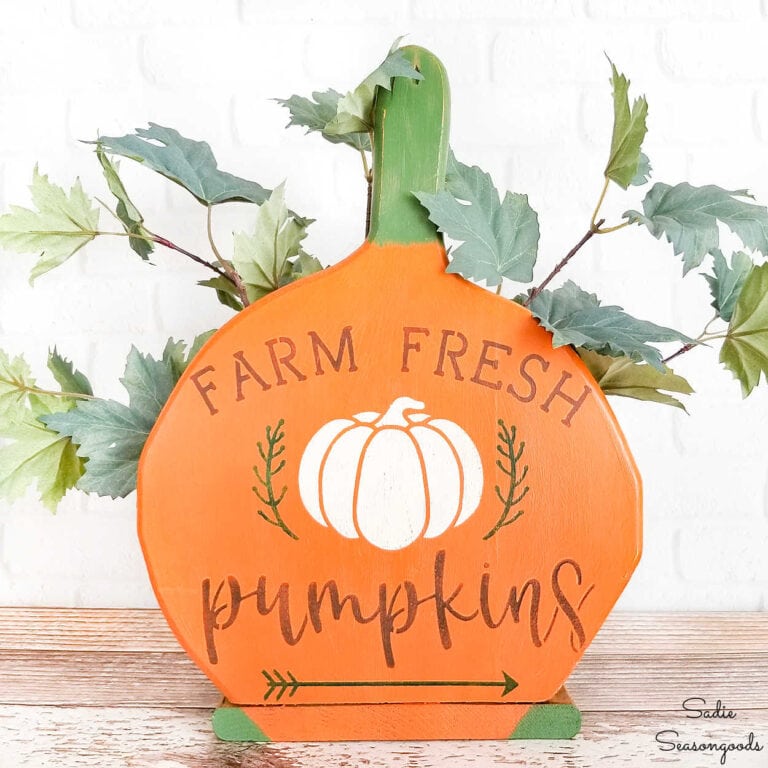 Pumpkin Patch Sign from a Wooden Paper Plate Holder