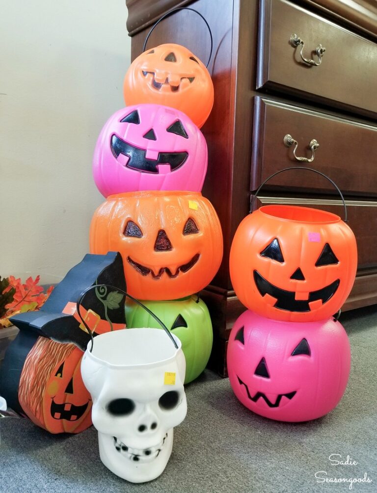 Plastic Carved Pumpkins
 Plastic Pumpkins as Primitive Halloween Decor