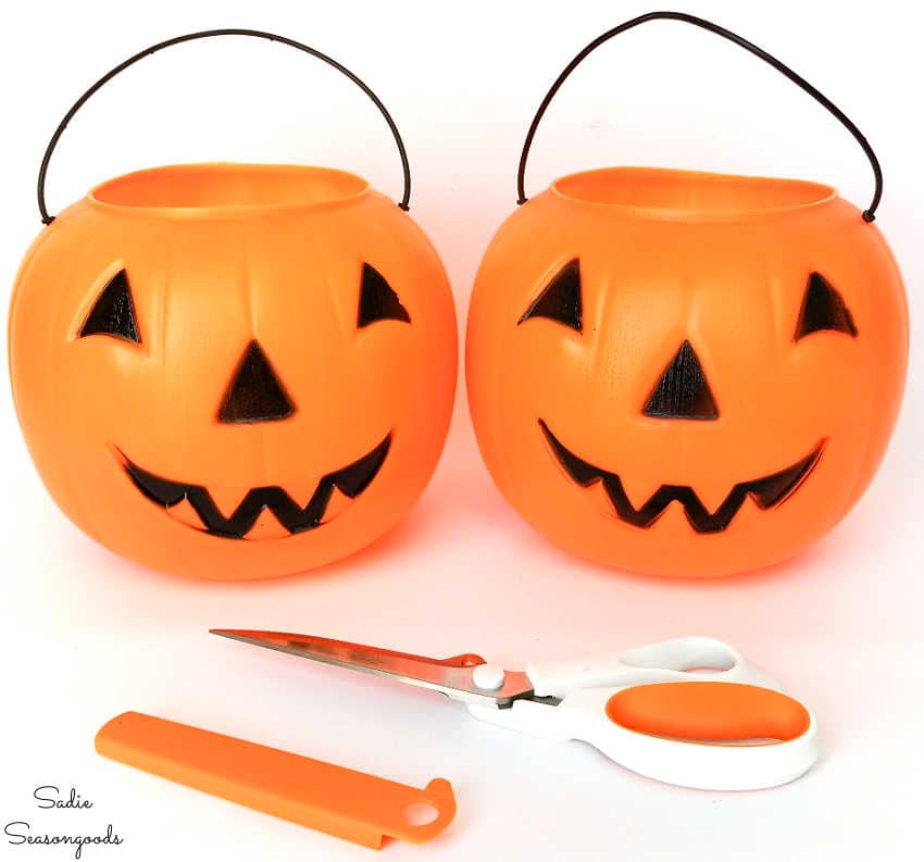 Modern Halloween Decor from a Plastic Pumpkin Bucket