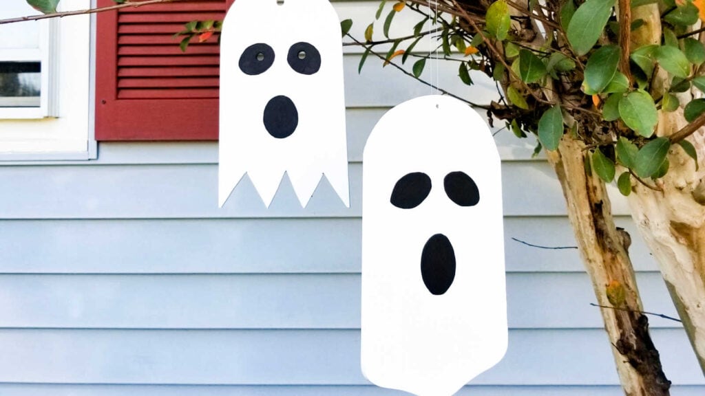 Halloween Decoration Ideas for Ghosts and Jack-o-Lanterns