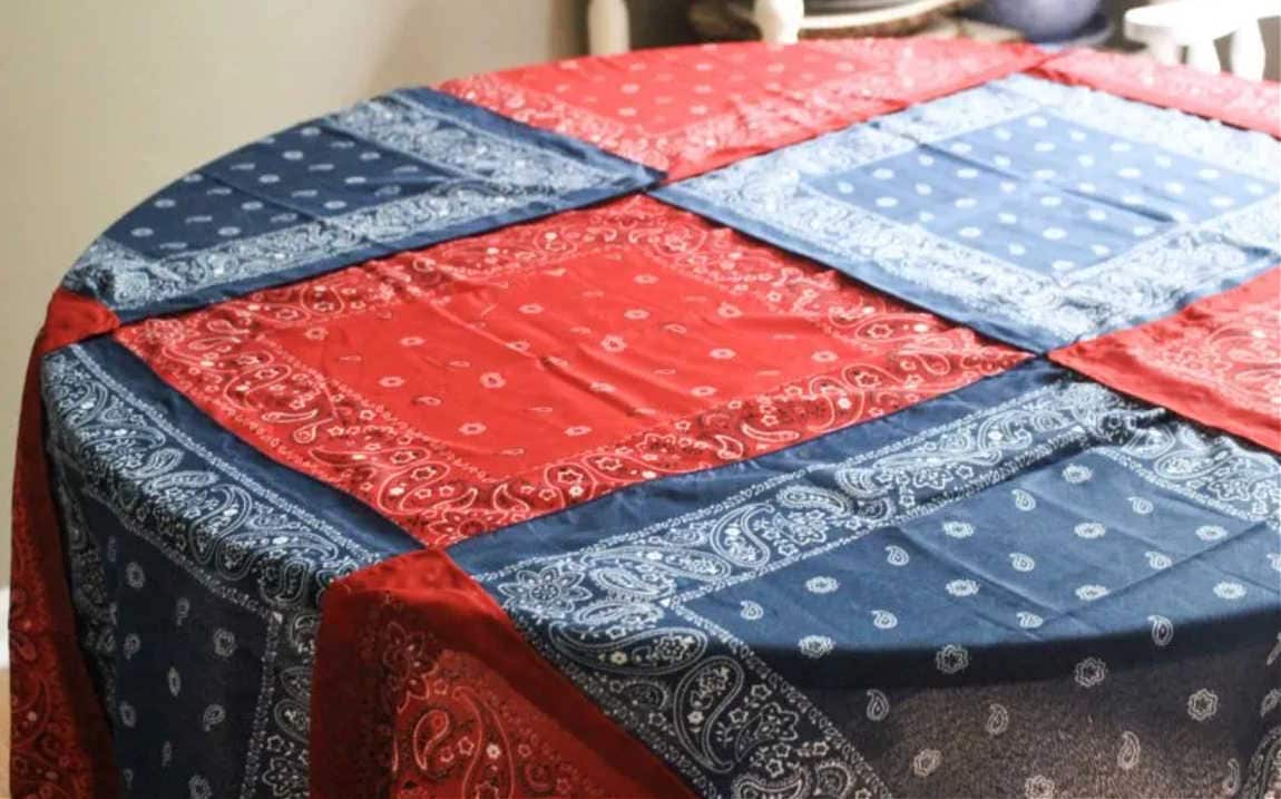 no sew tablecloth from bandanas