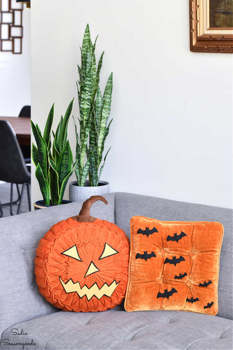 Michaels halloween pillows hotsell