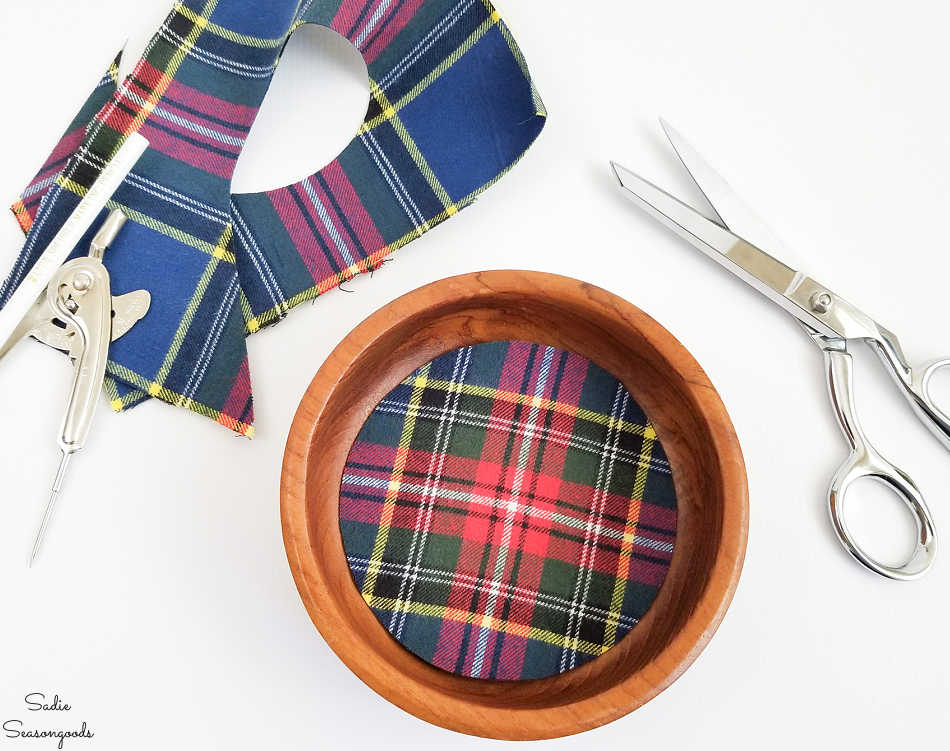 lining the bottom of a bowl with flannel