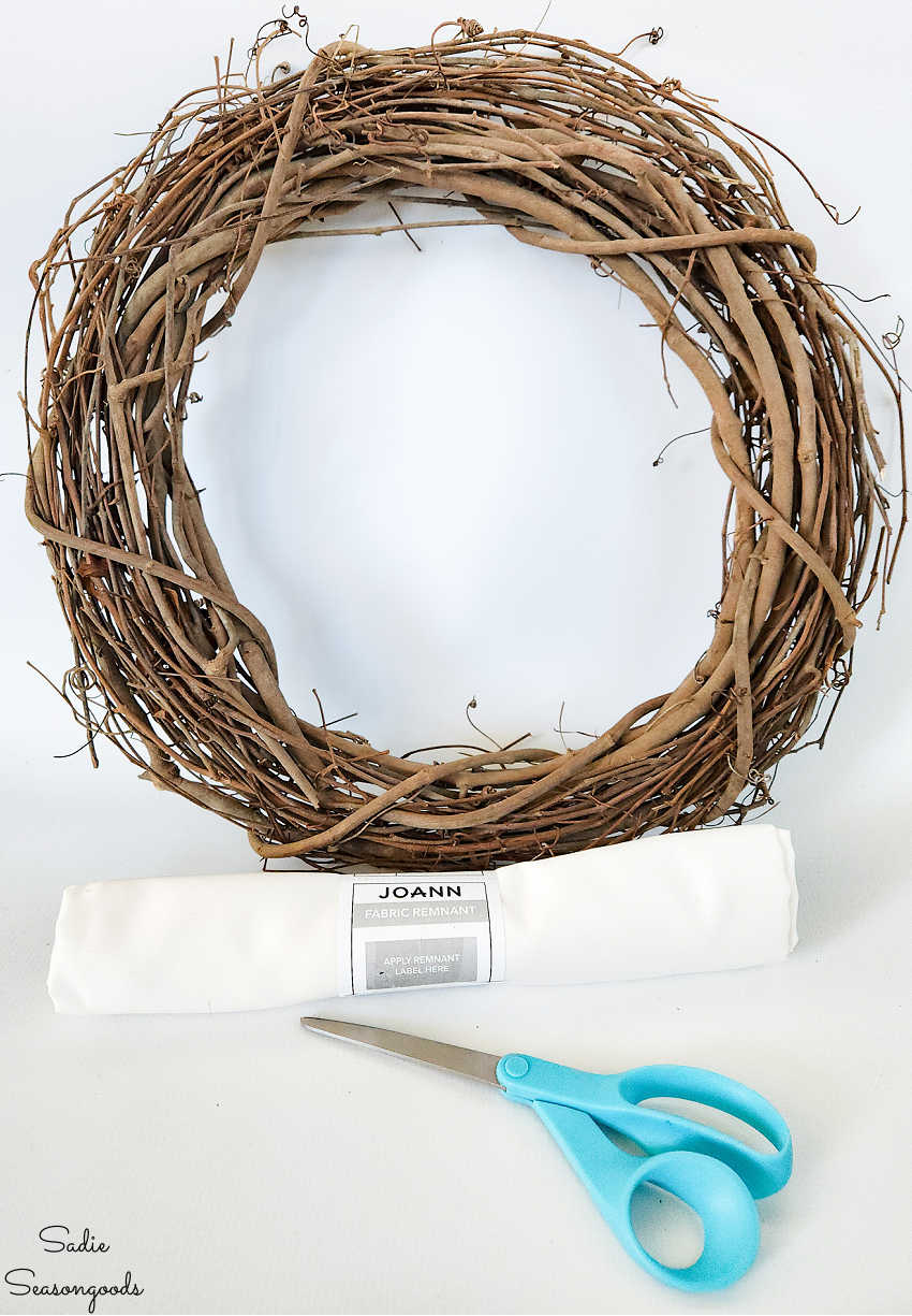 covering a grapevine wreath with fabric