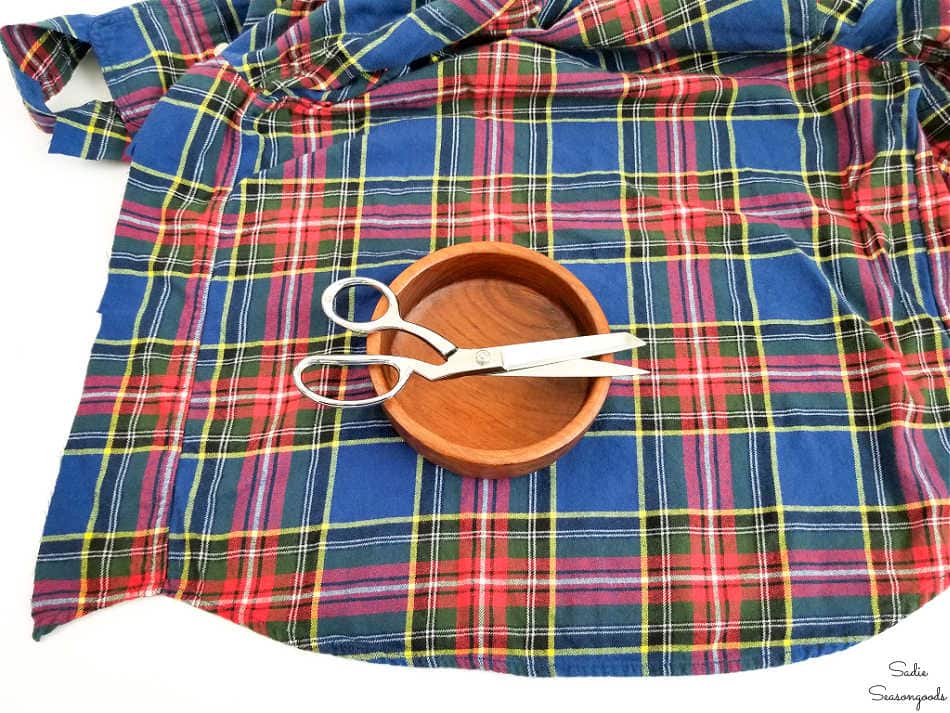 adding flannel to the bottom of a wooden bowl