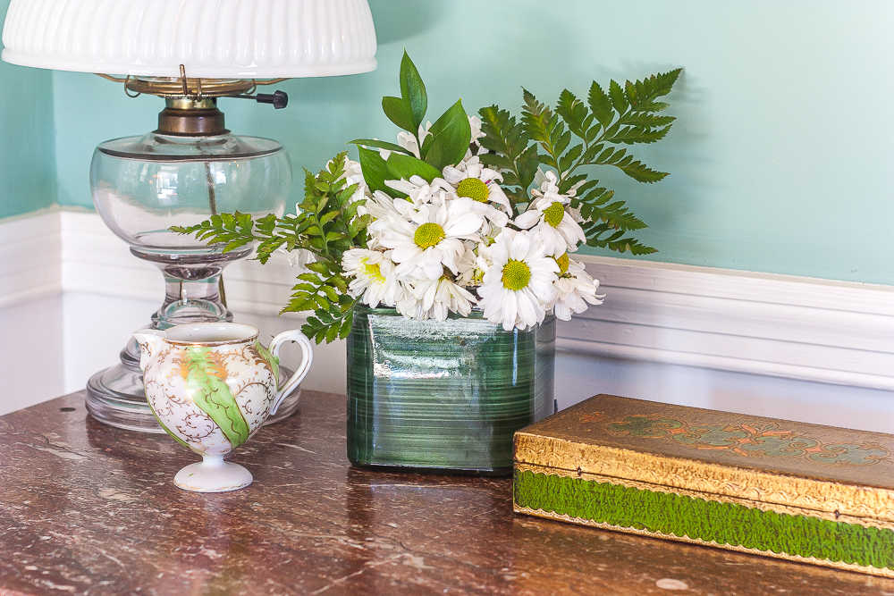 vintage green and gold decor